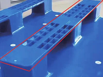 Feature 05 Certain models with smooth surface for conveyor systems: