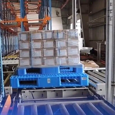 Stackable plastic pallets application-automated manufacturing