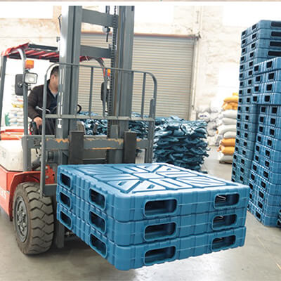 heavy duty plastic pallet application-forklifts