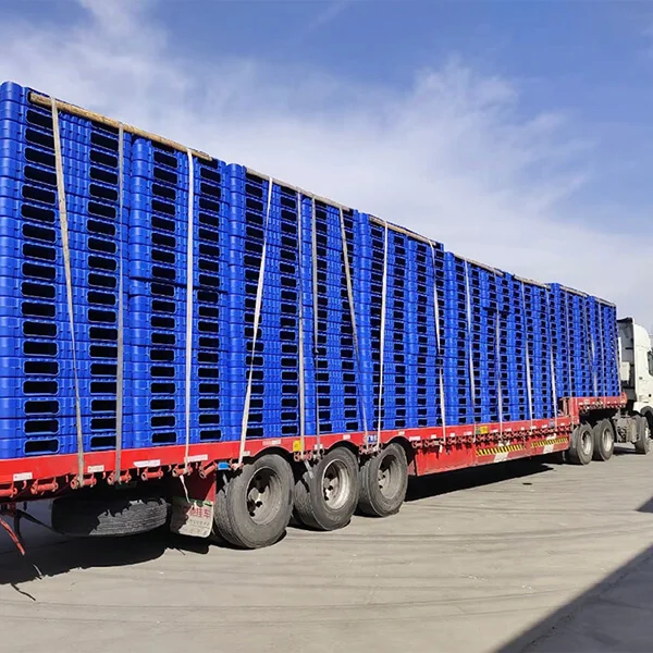 heavy duty plastic pallet in delievry